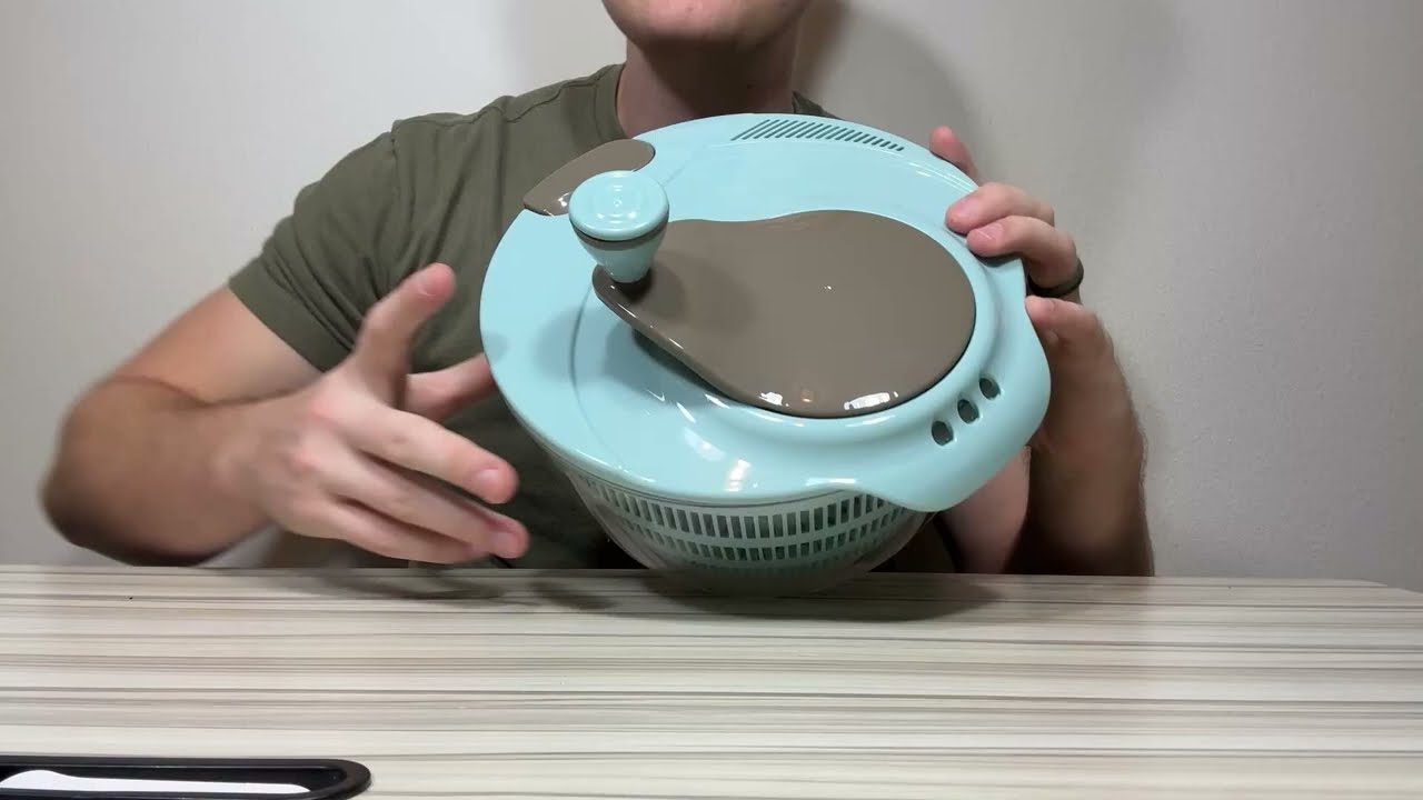 Brigii Salad Spinner, 4 24 Quart Lettuce Spinner with Double Drainage Holes Review