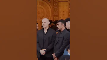 نظرات احمد العوضي لياسمين عبد العزيز في العزاء المنتجين 