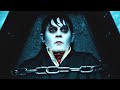 مصاص دماء بيرفض حب ساحرة ملعونة فبتنتقم منه | ملخص فيلم Dark shadows