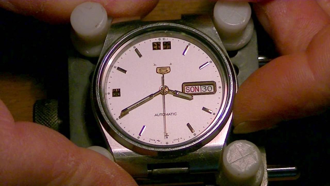 How to service and repair a Seiko 7009-3130 Automatic Wrist Watch - FINAL  PART - YouTube