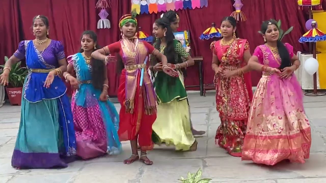 Mukunda Mukunda dance by our 7th class 