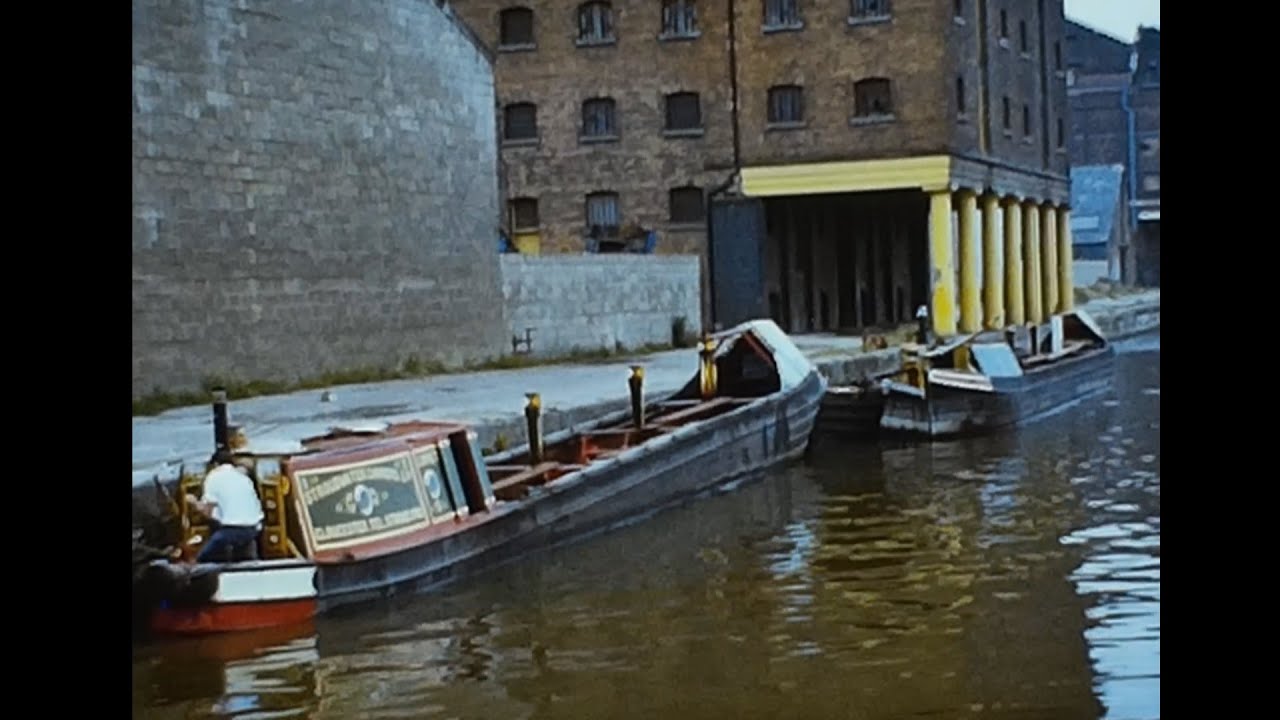The BOATMAN - filmed 1973 - Gloucester Docks