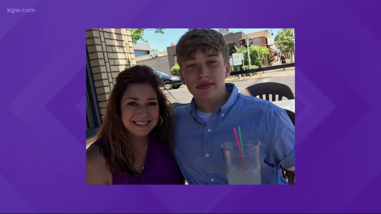 Mom pleads for help finding mentally ill teen - YouTube