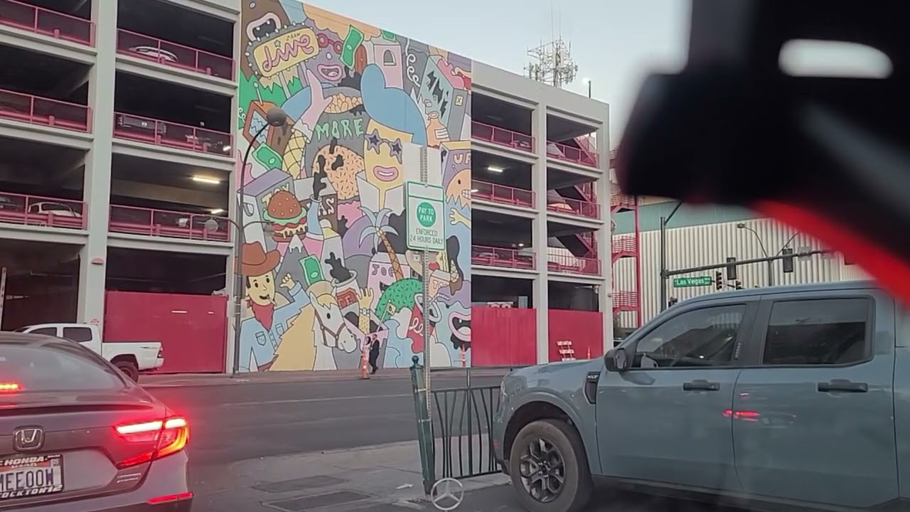 Have you experienced parking wars Fremont Street Las Vegas? Check this out! #subscribe #shorts #yt