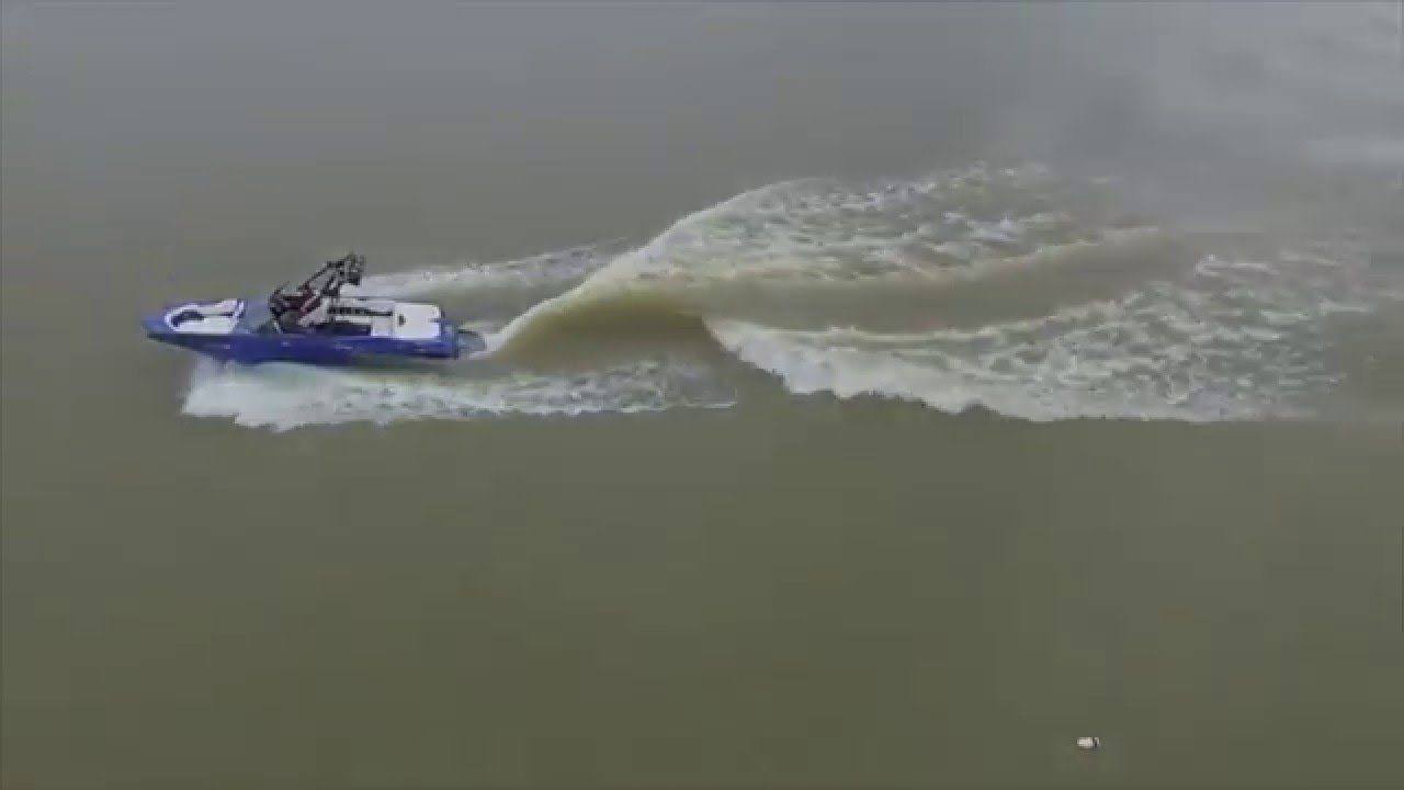 axis boats youtube wavecontrol wakesurf system 2011 axis a22 wakeboard boat axis boats youtube wavecontrol wakesurf system 2011 axis a22 wakeboard boat