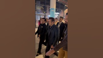 Salman Khan entry back stage IIFA Awards 2023 Yas Island Abu Dhabi (original)