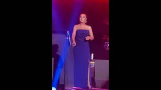 05.08.2021 Ebru Gündeş Kizil Mavi̇