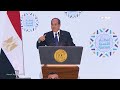 الرئيس السيسي ردا على تحية أحد المواطنين قلبي حديد بالله وبيكم ومفيش مسؤول قوي إلا بناسه mp3