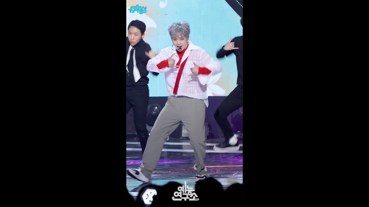 [예능연구소 직캠] 엑소 첸백시 花요일 시우민 Focused @쇼!음악중심_20180421 Blooming Day EXO-CBX XIUMIN