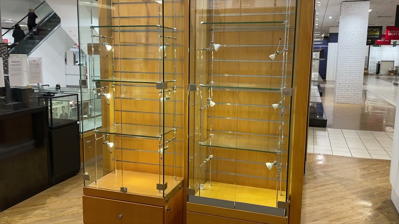 The Final Days of Debenhams (CLOSED 15/05/2021) : Empty Department Store