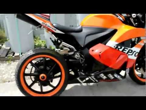 Honda Cbr 400cc Repsol Youtube