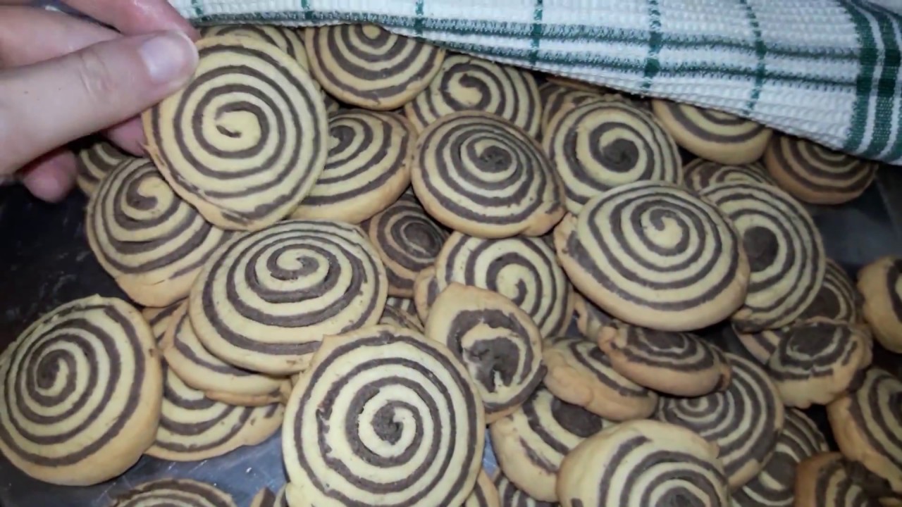 La recette du sablé roulé chocolat vanille وصفة البسكوت الملفوف بالشكلاطة و الفانيلا