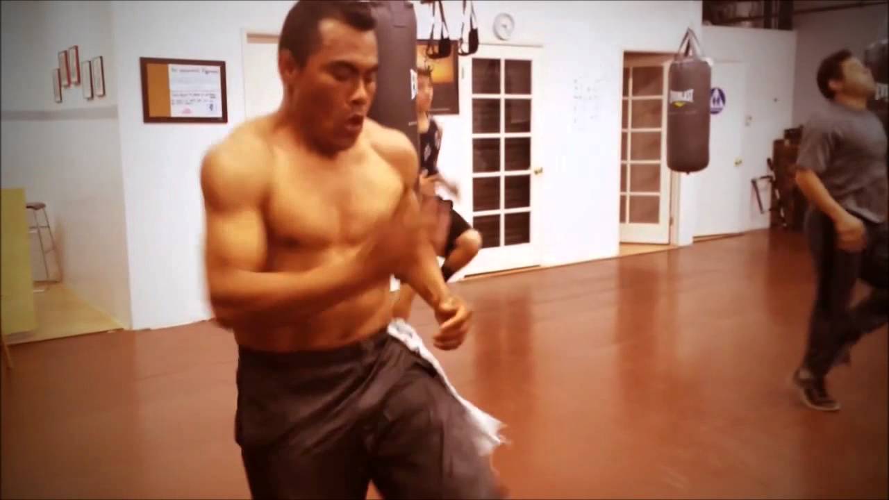 Cardio Kickboxing & Core Training - YouTube