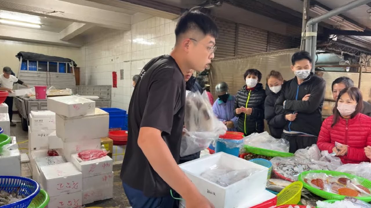 中彰海王子海鮮拍賣嘉義市共和路11號海鮮叫賣直播0129