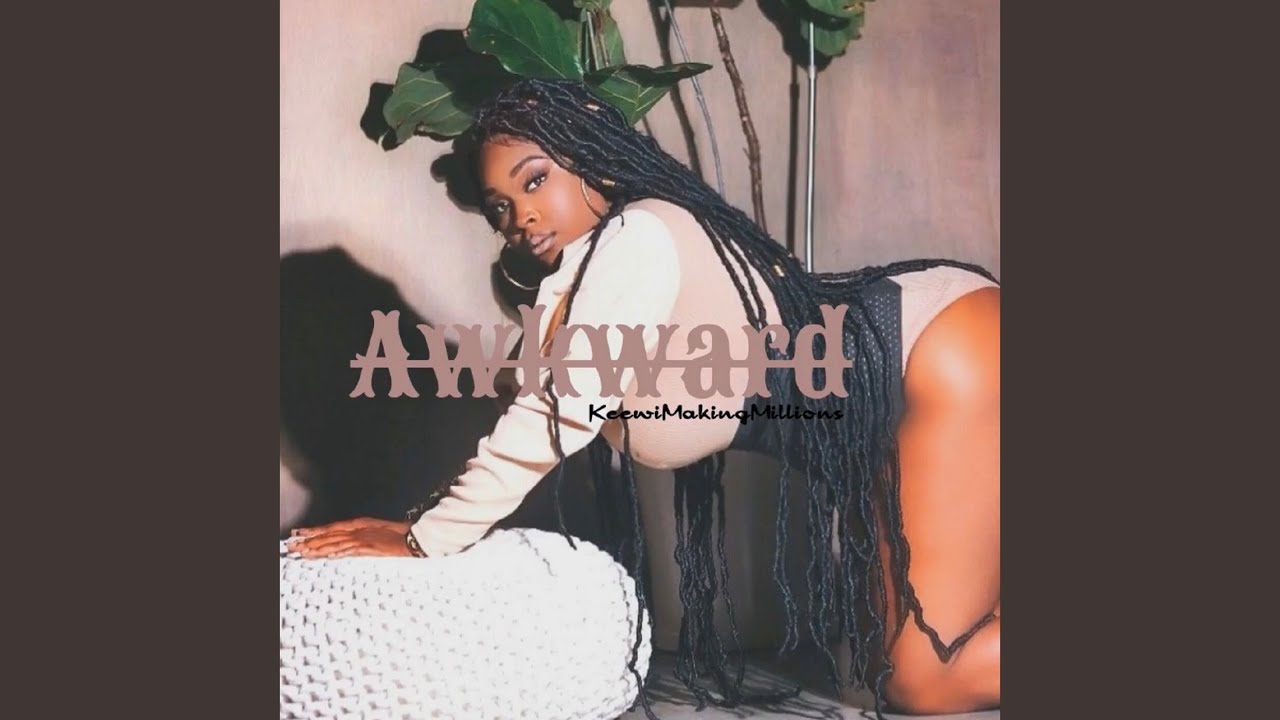 Awkward adlı videoyu YouTube'da izle Awkward adlı videoyu YouTube'da izle