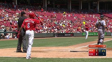 MIA@CIN: Votto collects RBI on error