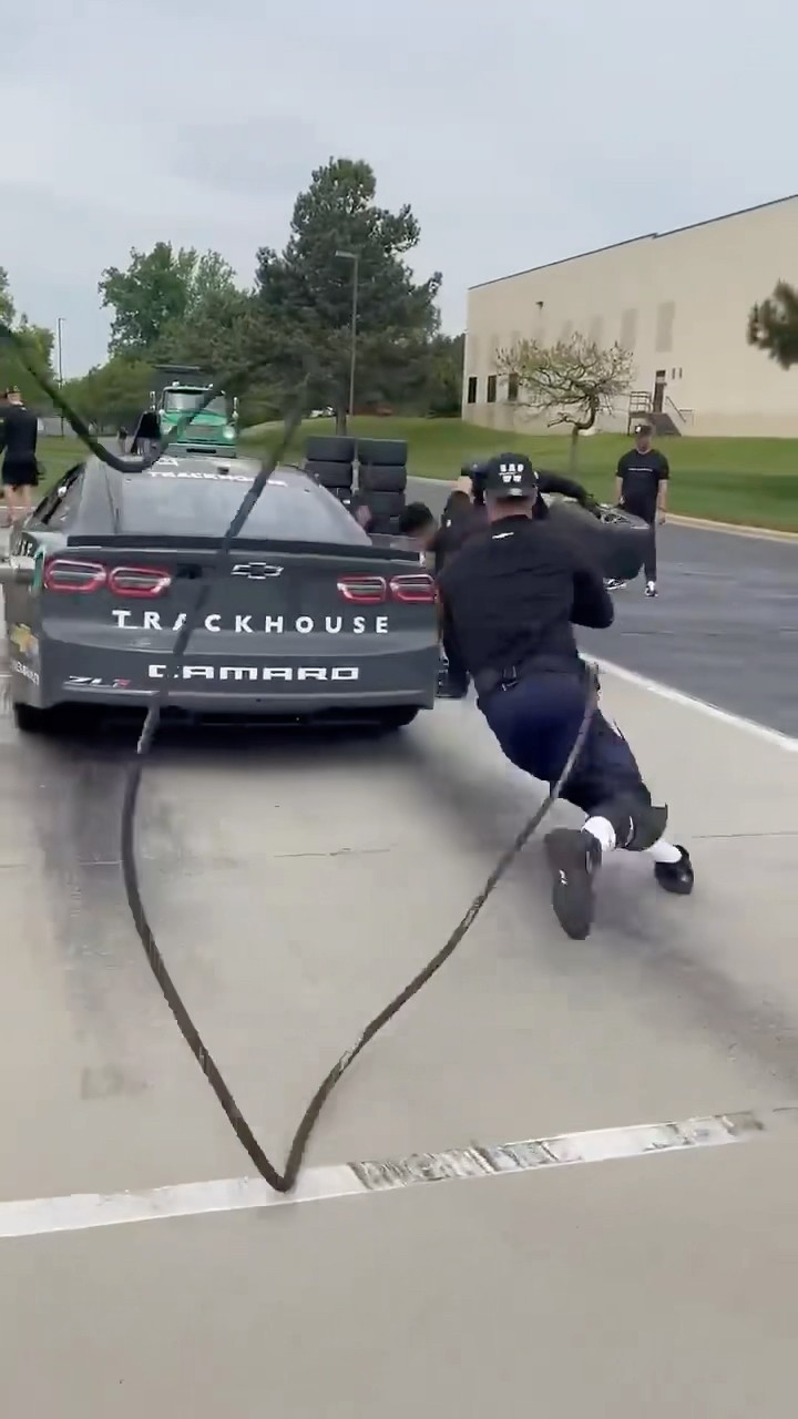 #JasonDeruloTV // Tire Change ??️ #GotPermissionToPost From @kaphouston #SlowLow