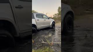 No Road no Problem at35nogwajaisuzudmax4x4fypcarscozaviralcartubeisuzusa