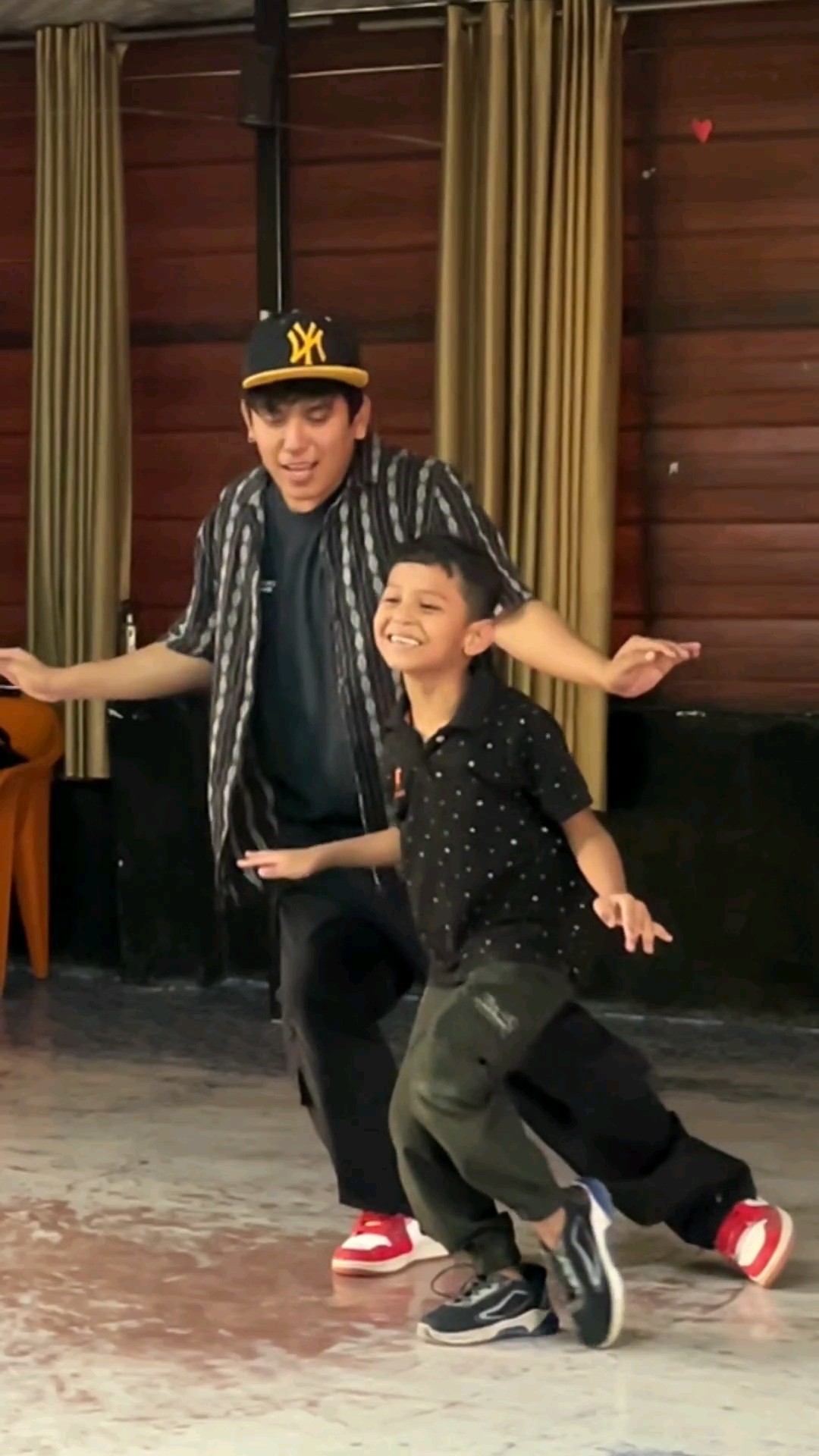 Locking Dance Routine With My Student dancekendra01 Easy Dance Steps Locking Dance Routine With My Student dancekendra01 Easy Dance Steps