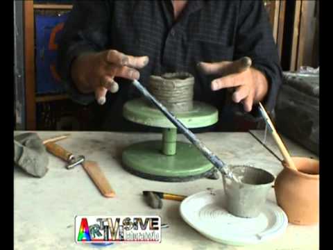 Laboatorio ARTI VISIVE Lezione1 Come realizzare un vaso  di creta a colombino