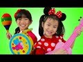 Emma & Jannie Pretend Play Singing Nursery Rhyme Kids Songs Competition