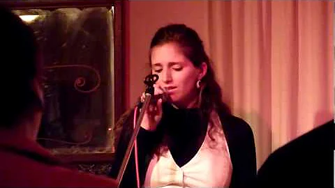 Lisa Helfer et accompagnement: Coeurs briss