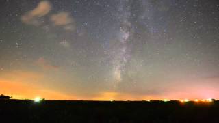 Time Lapse: Low Clouds Racing Under the Milky Way Galaxy