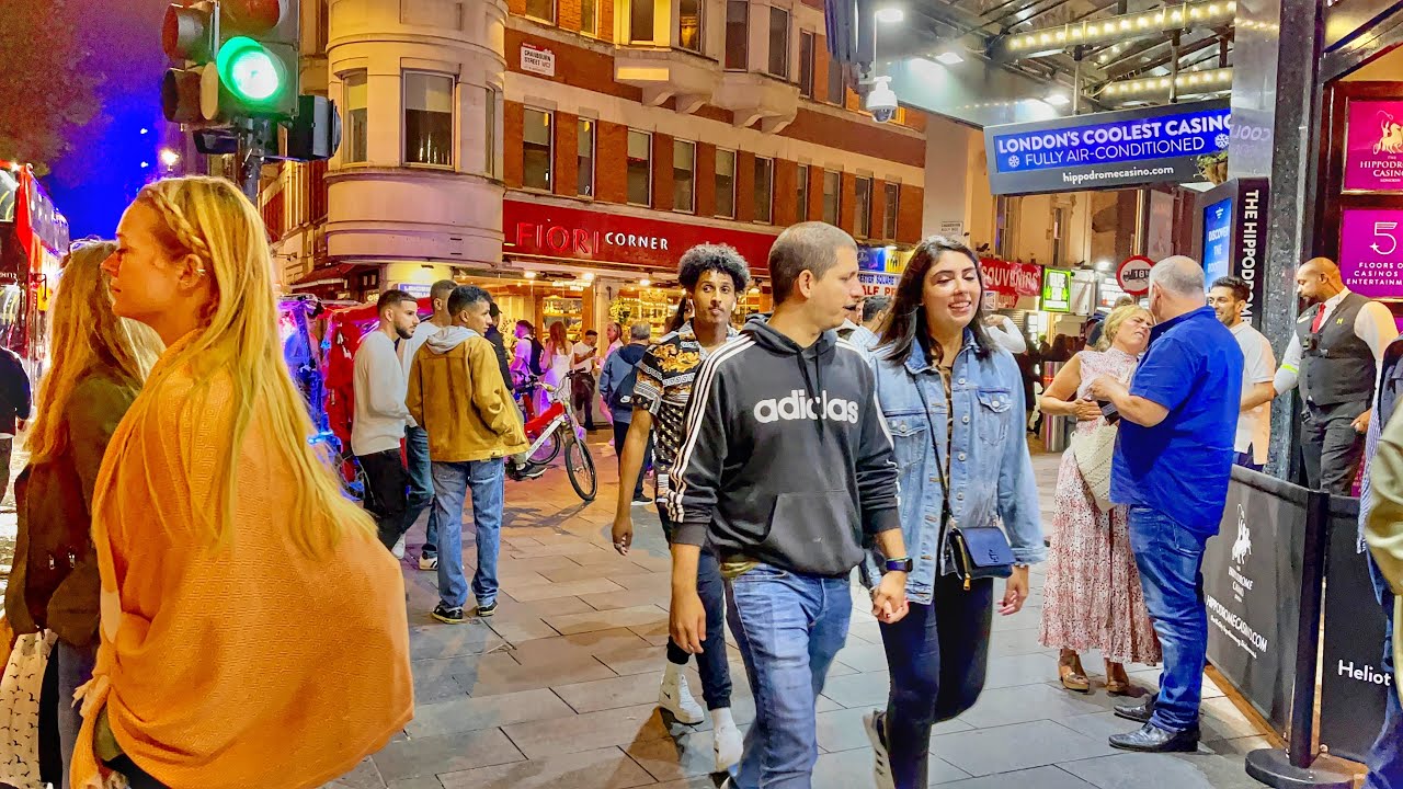 London Walk | Central London Soho Weekend Night Walk | July 2021 [4k HDR]