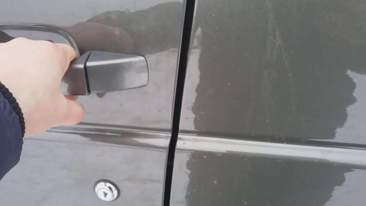 Уаз Патриот 2019. Подклинивает замок двери. - YouTube