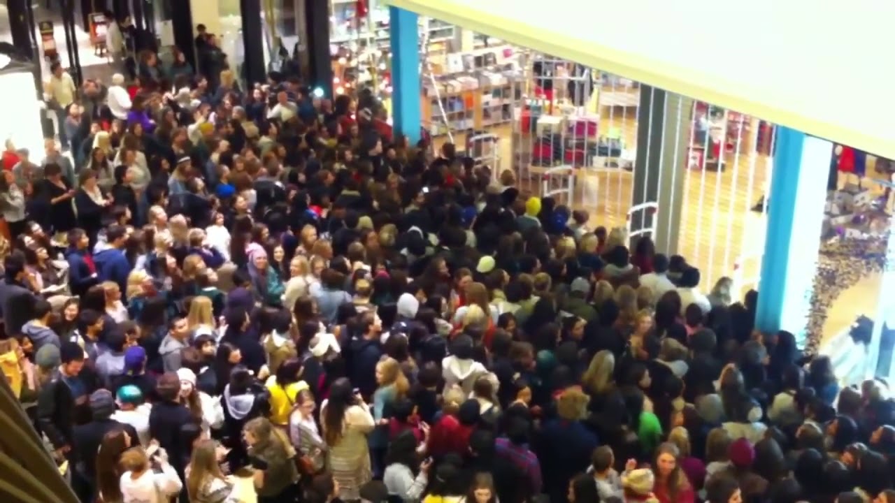 Black Friday but with Sinking Ship music - No description has been added to this video.
