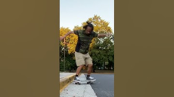 Learning Switch #frontside180 to 5050 #curb Grind to BS #nollie Out (#skateboardprogression #shorts)