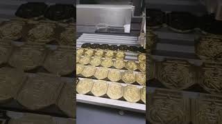 Soft enamel pin production #enamelpins #fridgemagnets #softenamelpin #factory #custommade