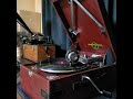 若山 彰 ♪若い僕ら♪ 1958年 78rpm. Columbia Model No G ー 241 phonograph.