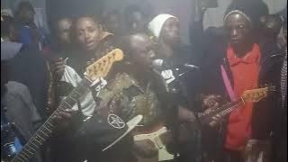 #Kambabengamusic🎸🎸🎸@ Nunguni Landmine band live performance..@Anita..🔥🔥🔥🔥