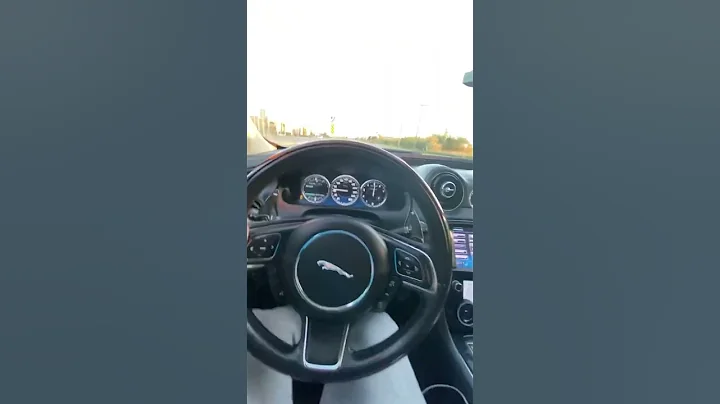 Jaguar XJ supercharged 0-100 #shorts #fyp #jaguar