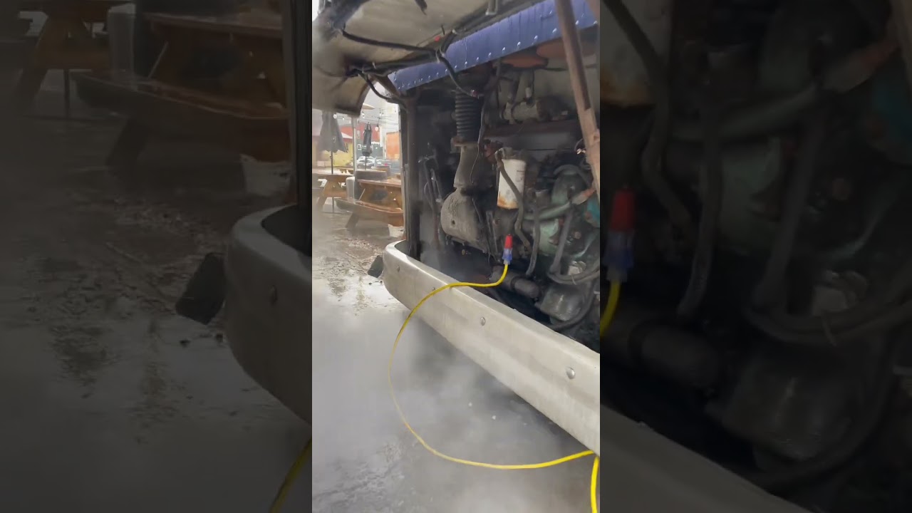 1956 Screaming Detroit Diesel 6-71 GM PD 1404 Bus Cold Start!