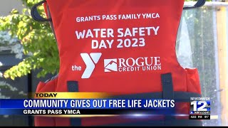 Grants Pass YMCA gives out free life jackets screenshot 2