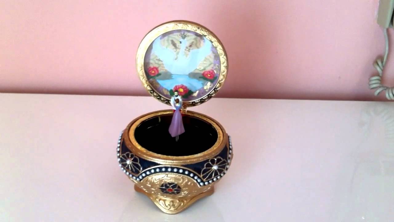 Anastasia Jewelry Music Box once Upon a December -  Israel