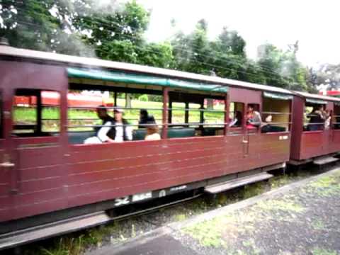 Yue Hooi, May Kee, Rita on Puffing Billy (Part 2)