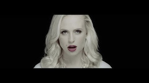 Mikaela Coco - Used To Know (Official video)