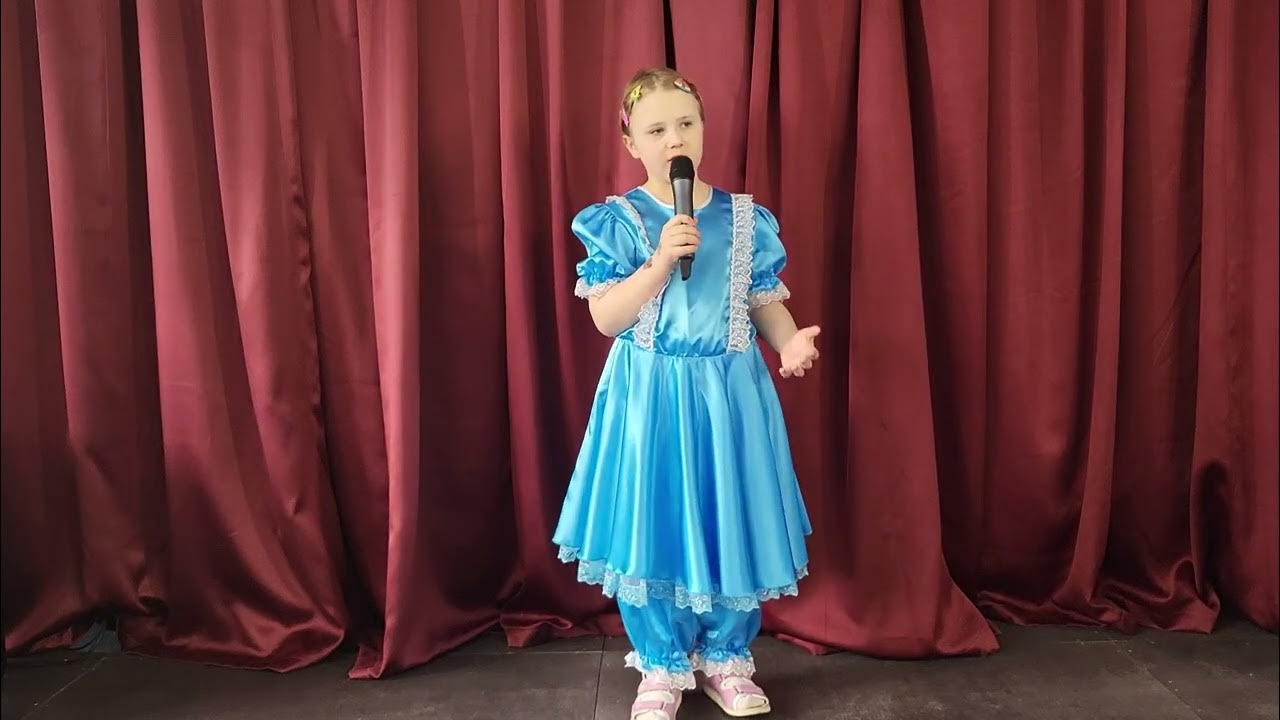 2 маши 2021. Песня в исполнении маши. Я танцую под нашу босую. Группа 2маши. Песня в исполнении маши.