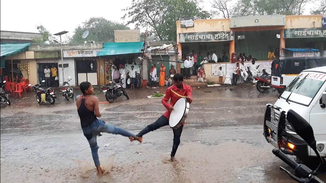 😎😎 या हालगी वाल्यांचा नाद नाही करायचा 😎😎 गणपती मिरवणूक वडाळा