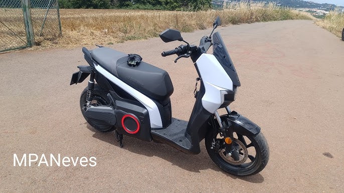 Seat e-Scooter é a proposta elétrica da marca espanhola - MotoNews - Andar  de Moto