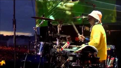 Fool’s Gold Live version - Live performance video thumbnail