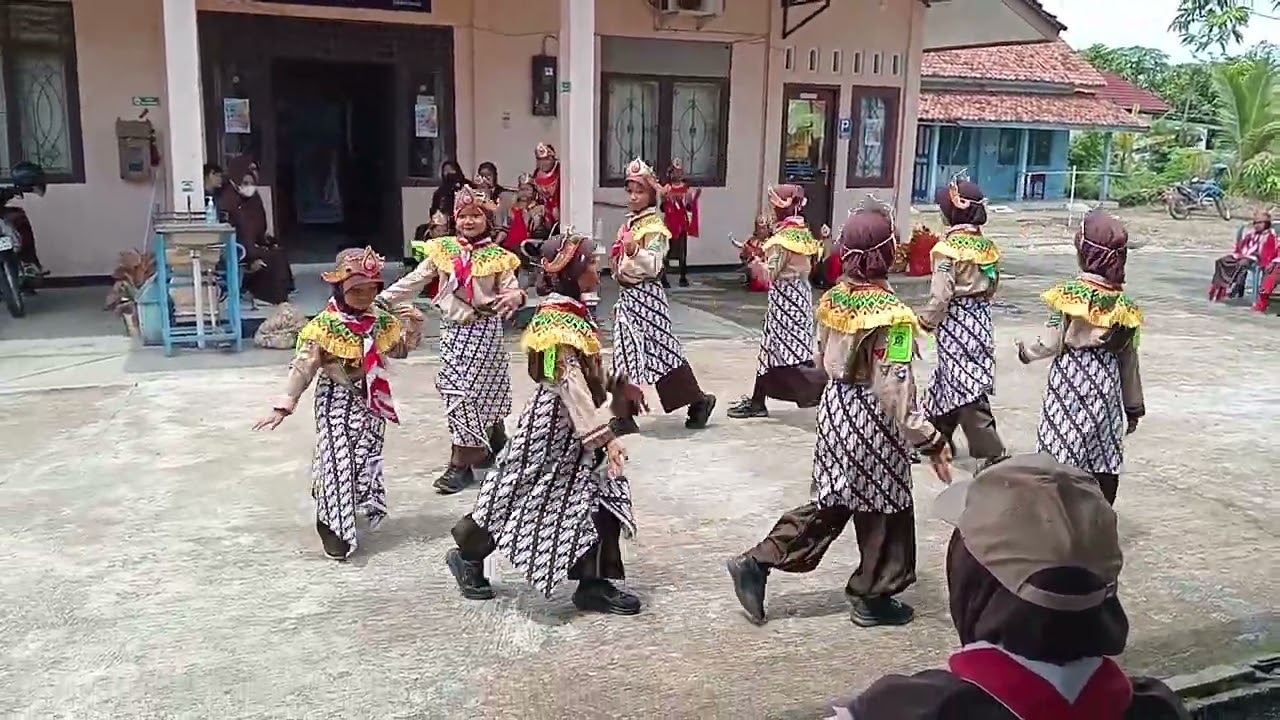 Tari Kreasi Tradisional (Pesta Siaga)
