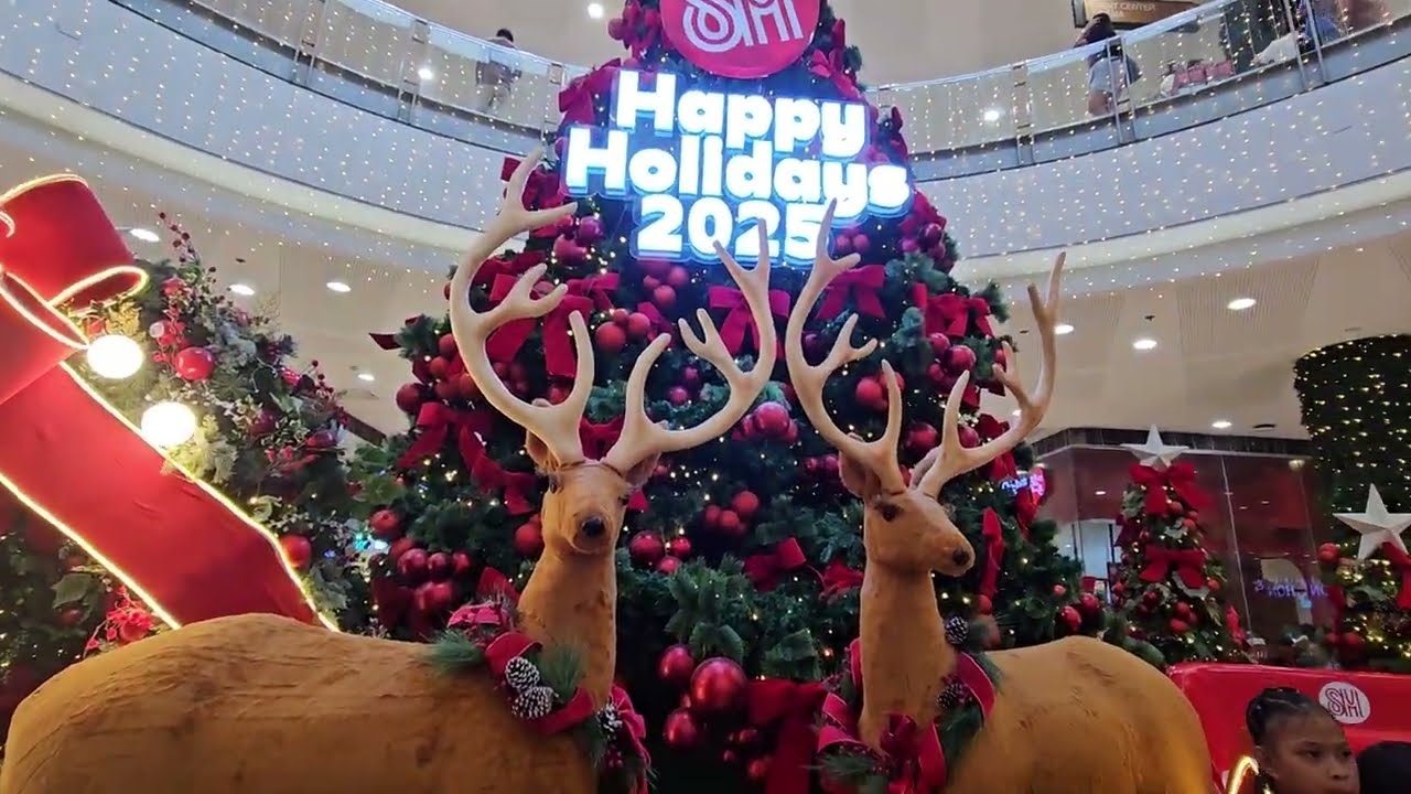 Christmas trees 🎄 @SM Lucena 