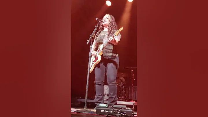 Ashley McBryde - The Devil I know - live in Bozema...