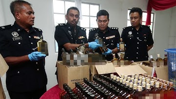 Polis rampas 435 botol arak tiruan
