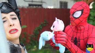 Spiderman kid & Frozen Elsa BREAK UP  vs Harley Quinn Joker Braces Toys! Superhero Fun