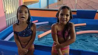 Após Mais De Uma Hora De Piscina, Resolvemos Filmar, Neste Momento Chegou Visita.